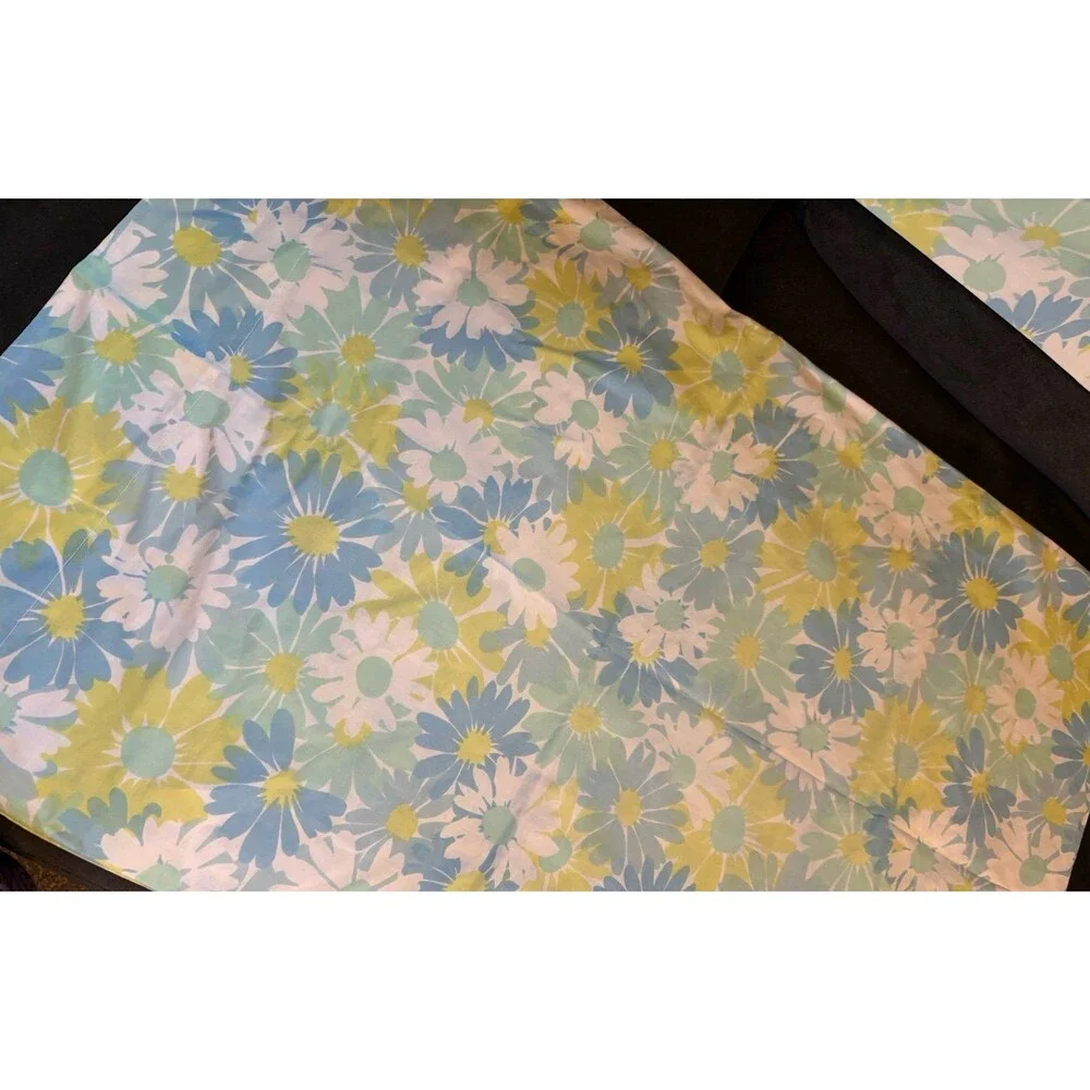 Pequot no iron percale pillowcase set pair king size blue green daisy floral